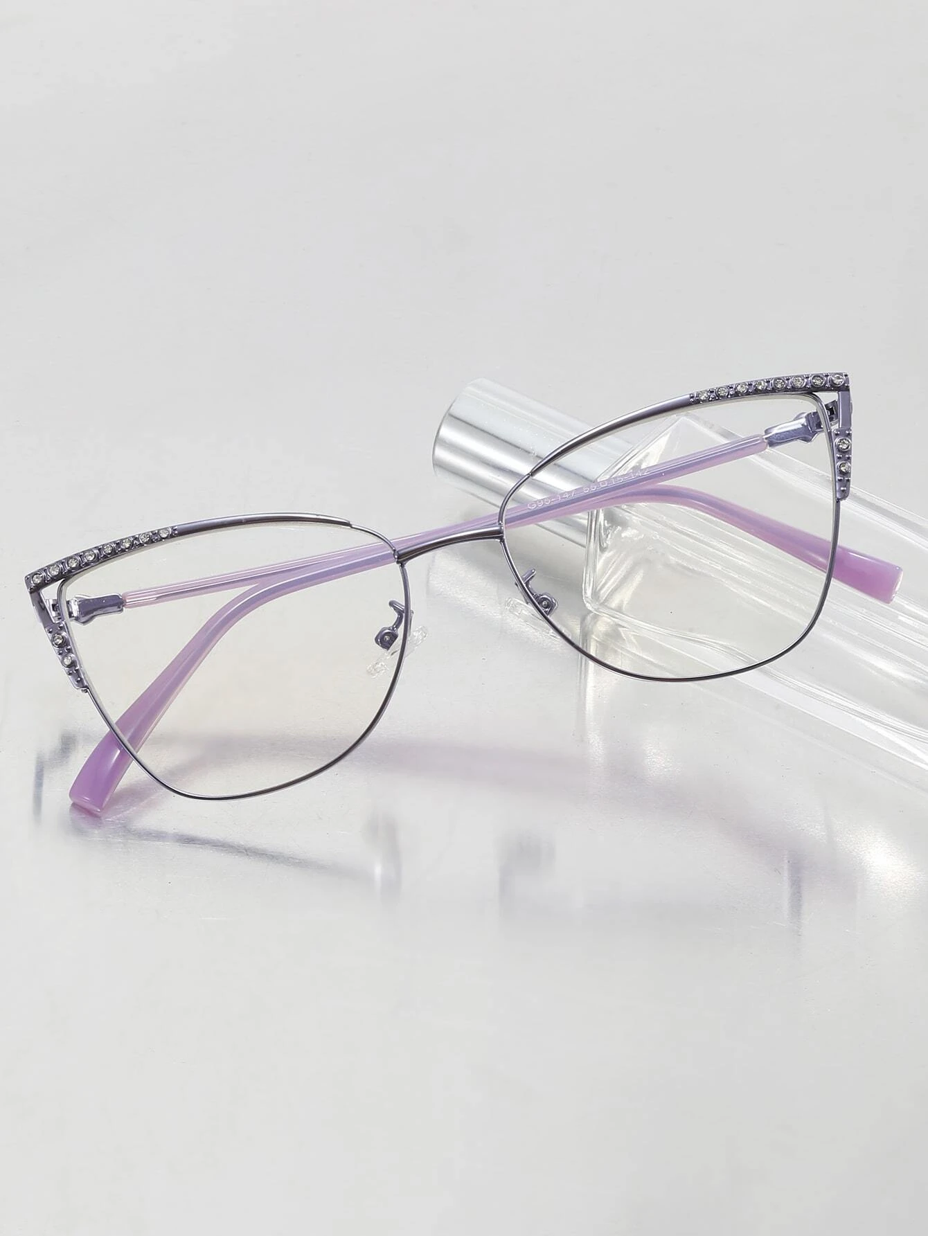 Eyeglasses best sale for cats